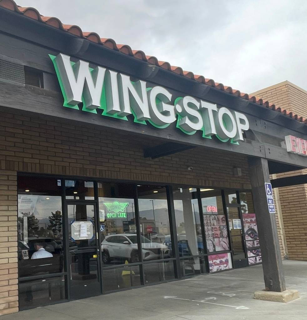 Wingstop new outlets