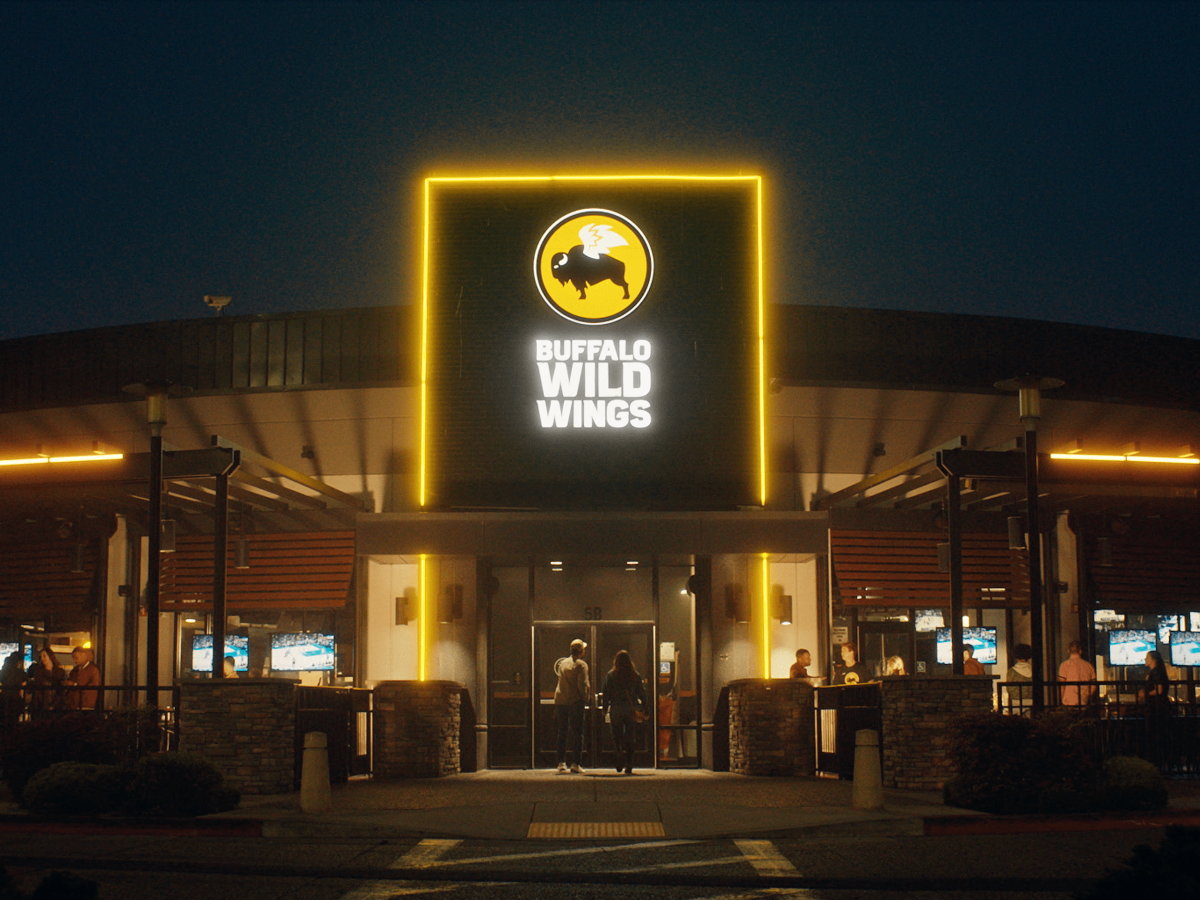 Buffalo Wild Wings new outlets