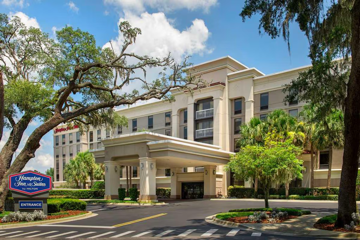 Hampton Inn new outlets
