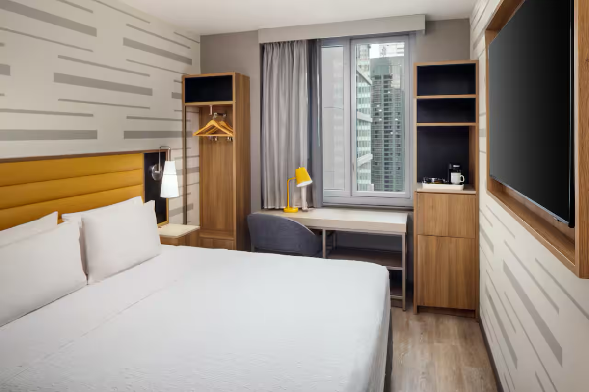 Hampton Inn product images