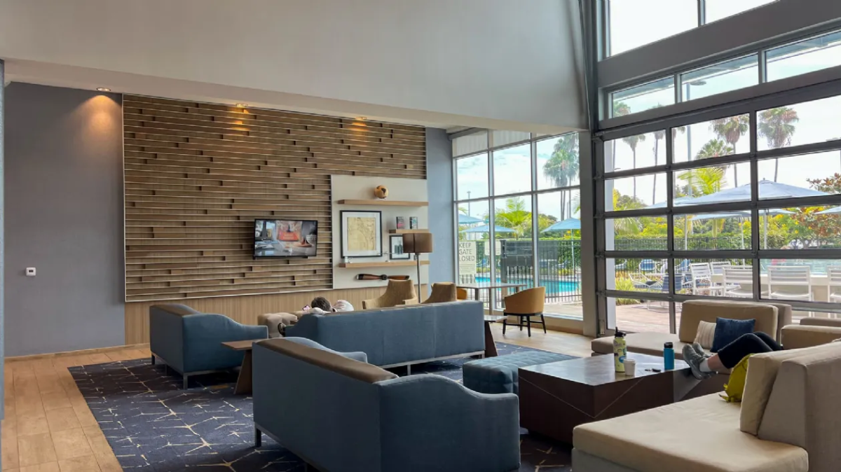 Hampton Inn design & decor