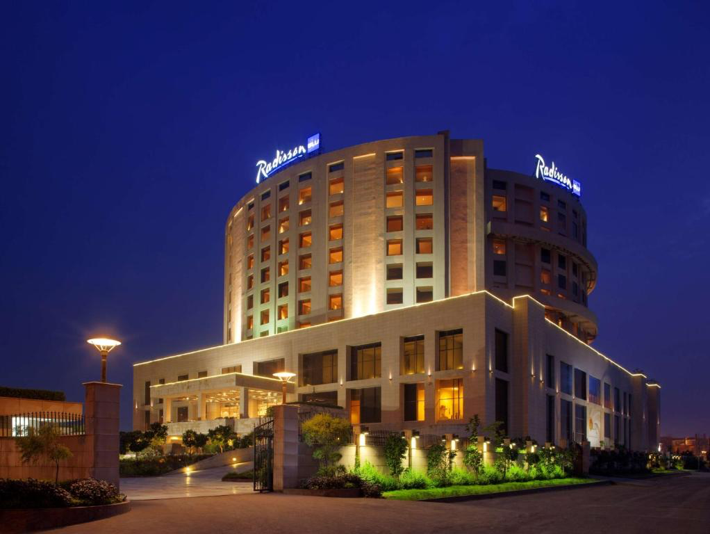 Radisson Hotel Group new outlets