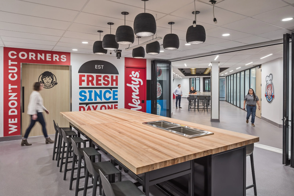 Wendy's design & decor