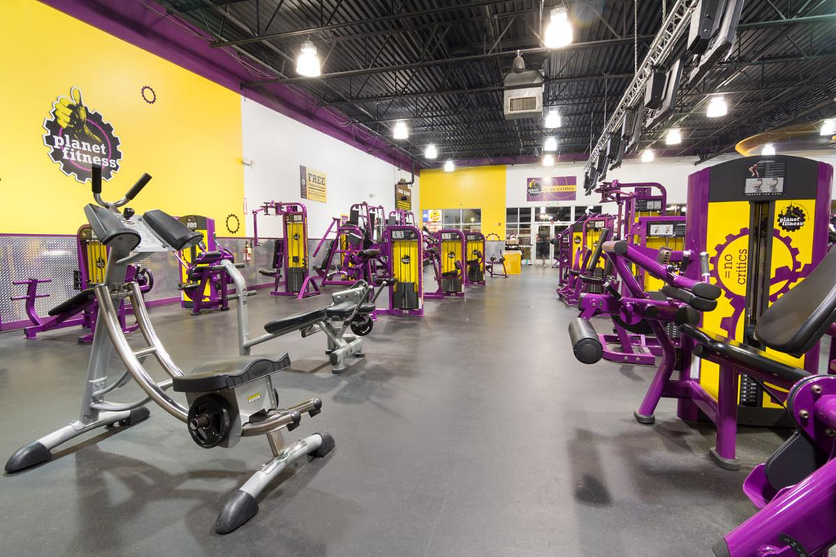 Planet Fitness design & decor
