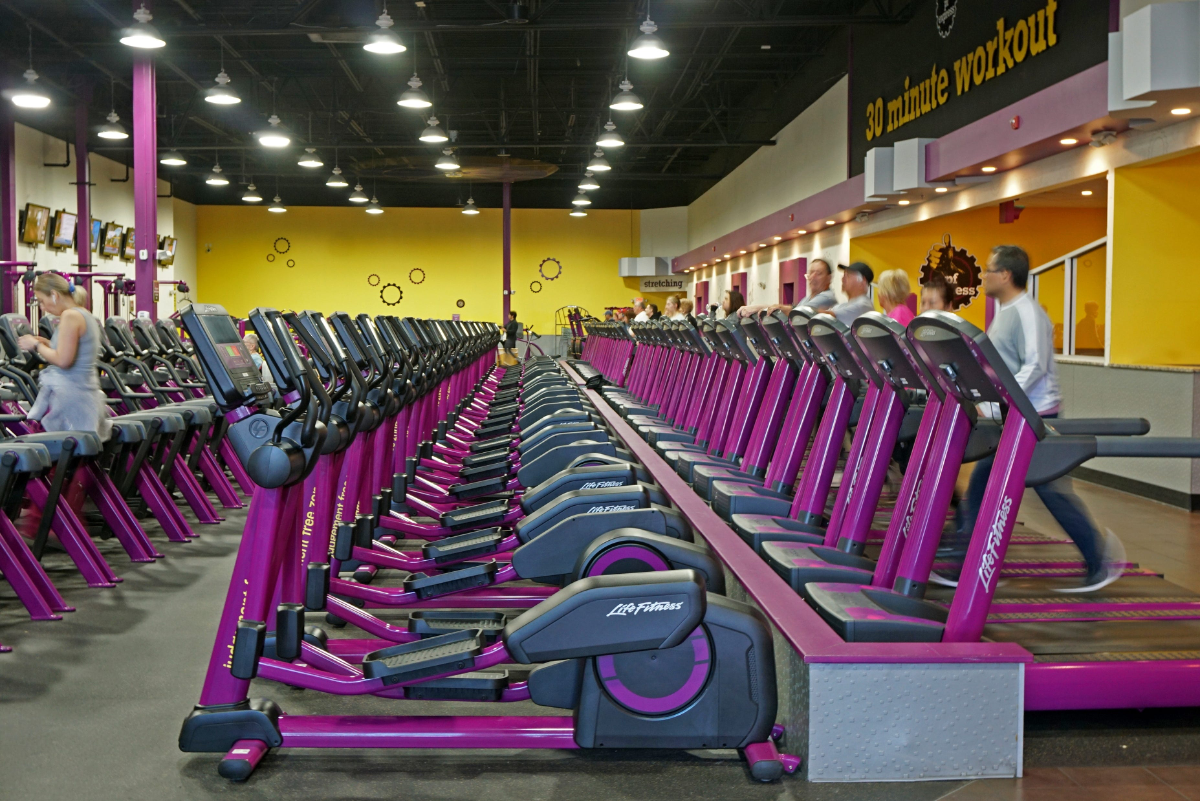 Planet Fitness design & decor
