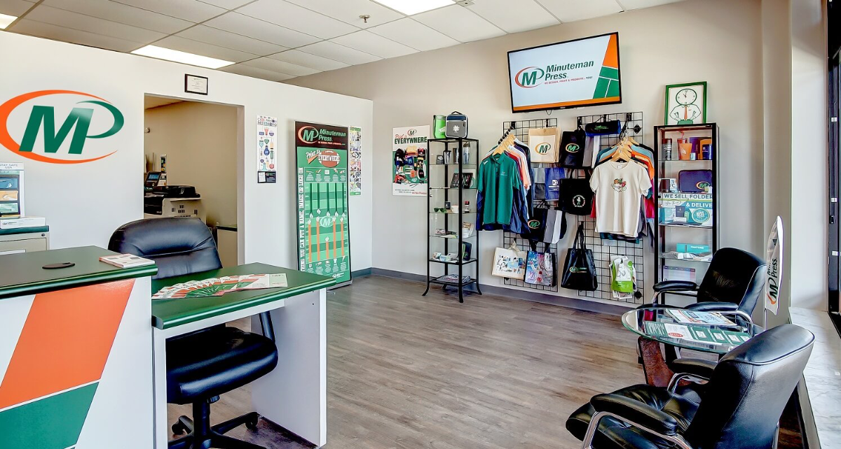 Minuteman Press design & decor