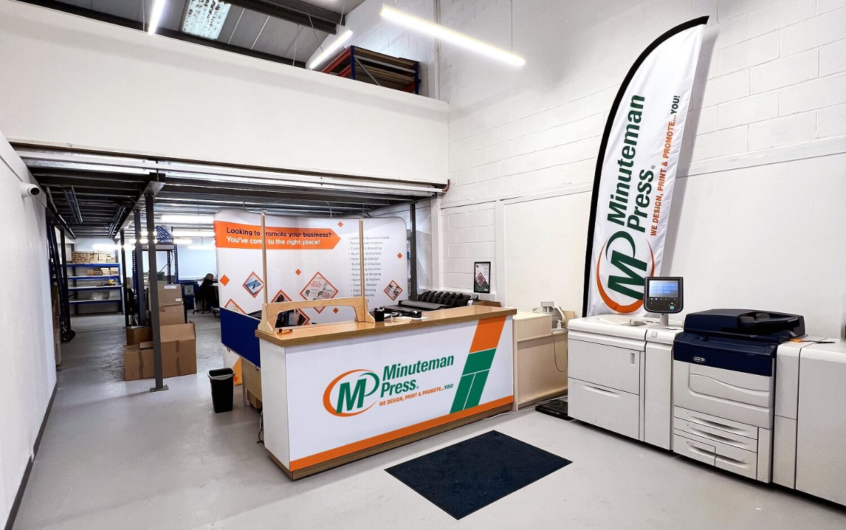 Minuteman Press design & decor