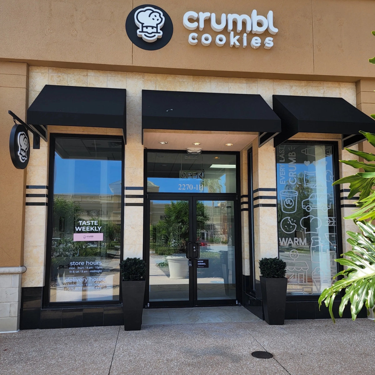 Crumbl new outlets