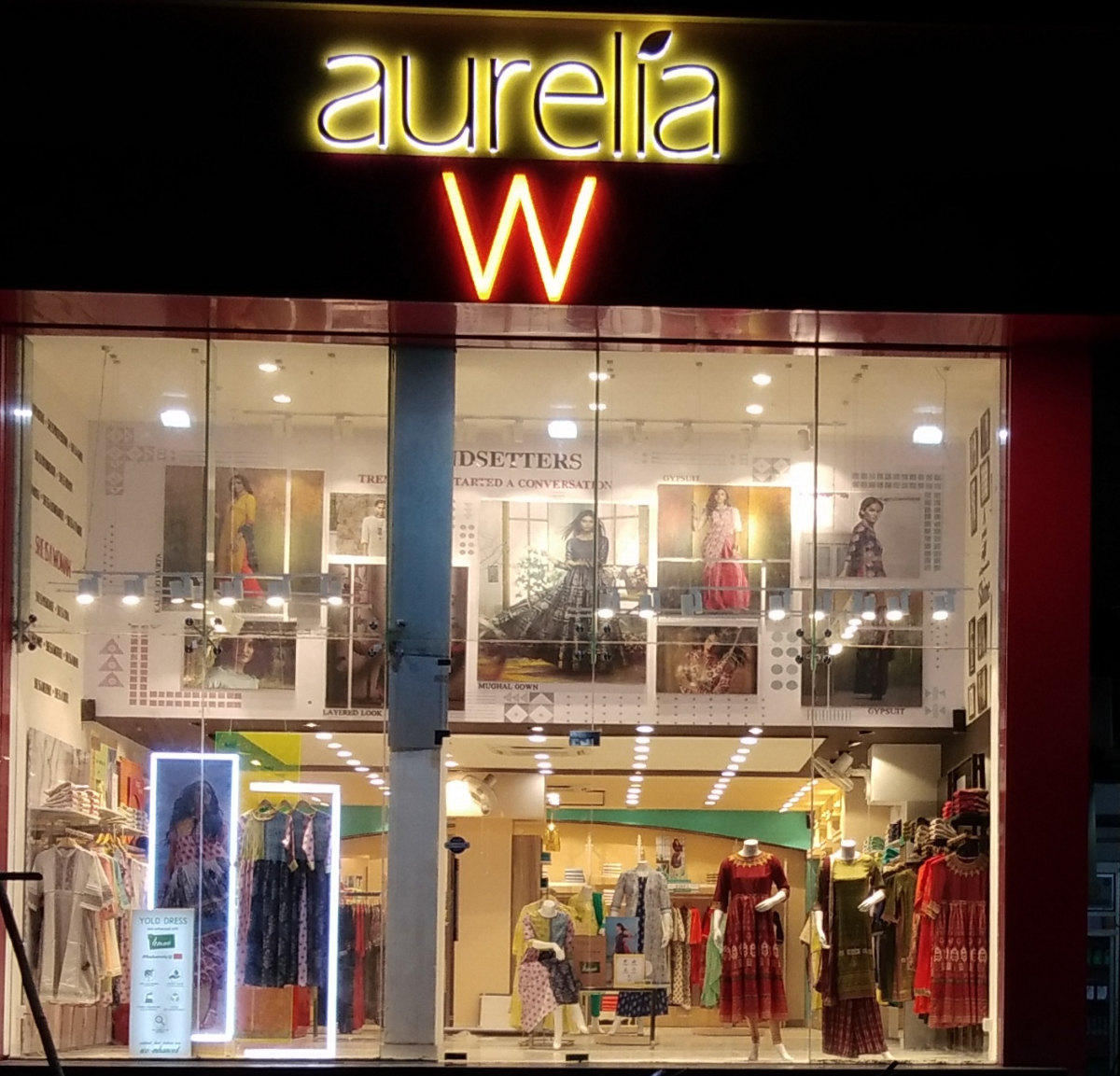 Aurelia new outlets