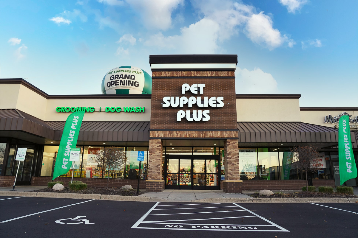 Pet Supplies Plus new outlets
