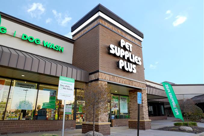 Pet Supplies Plus new outlets