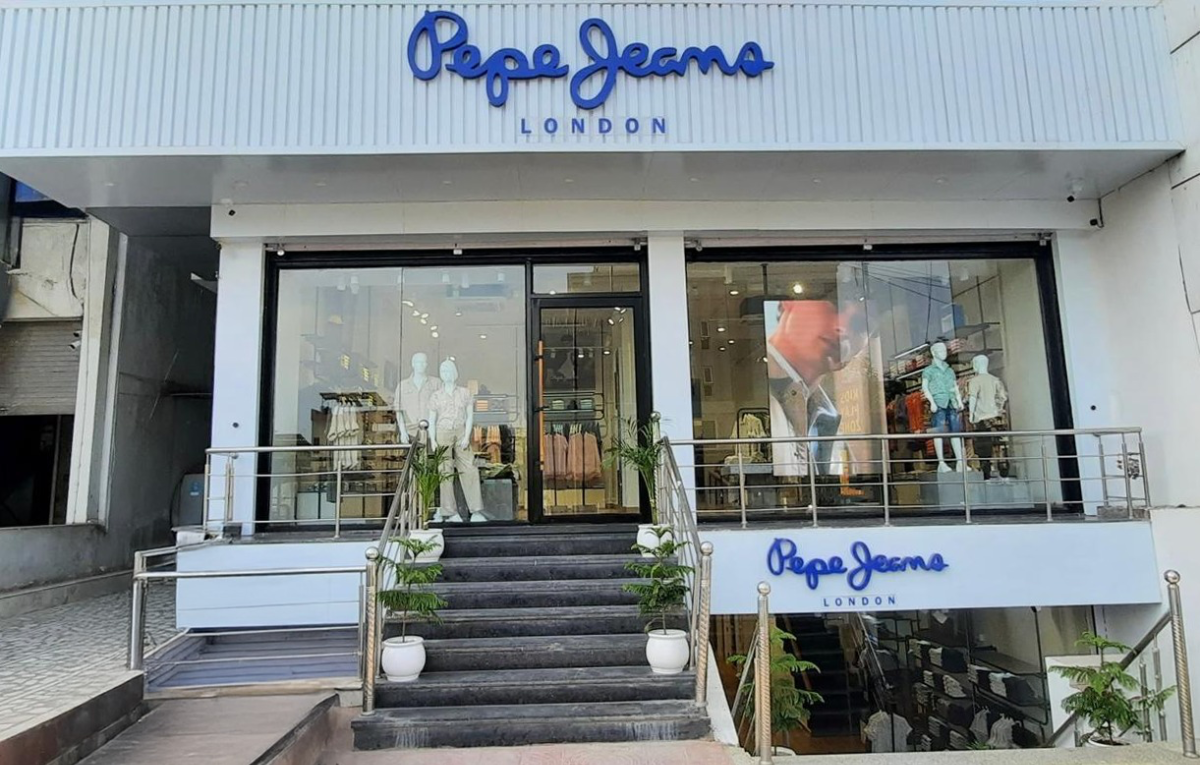 Pepe Jeans new outlets