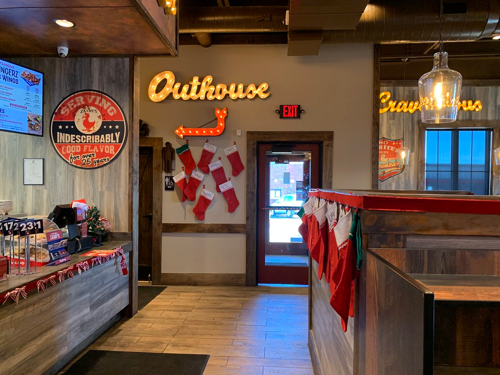 Zaxby's design & decor