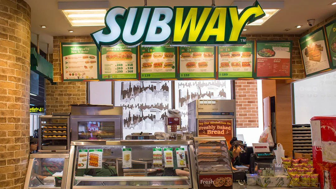 Subway design & decor