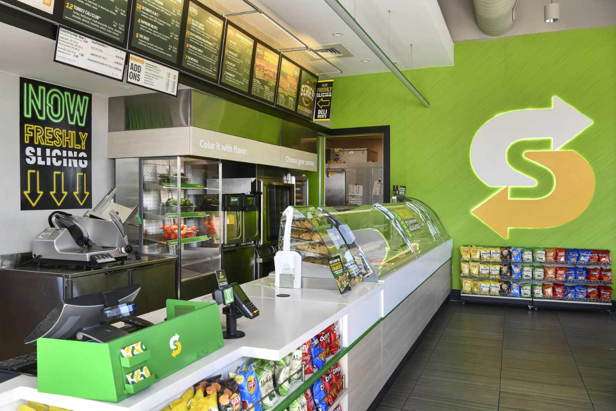 Subway design & decor