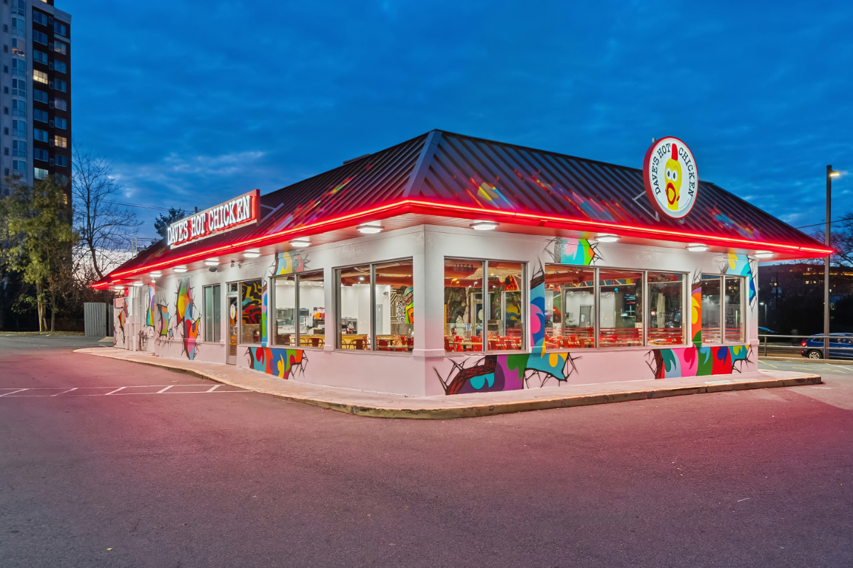 Dave's Hot Chicken new outlets
