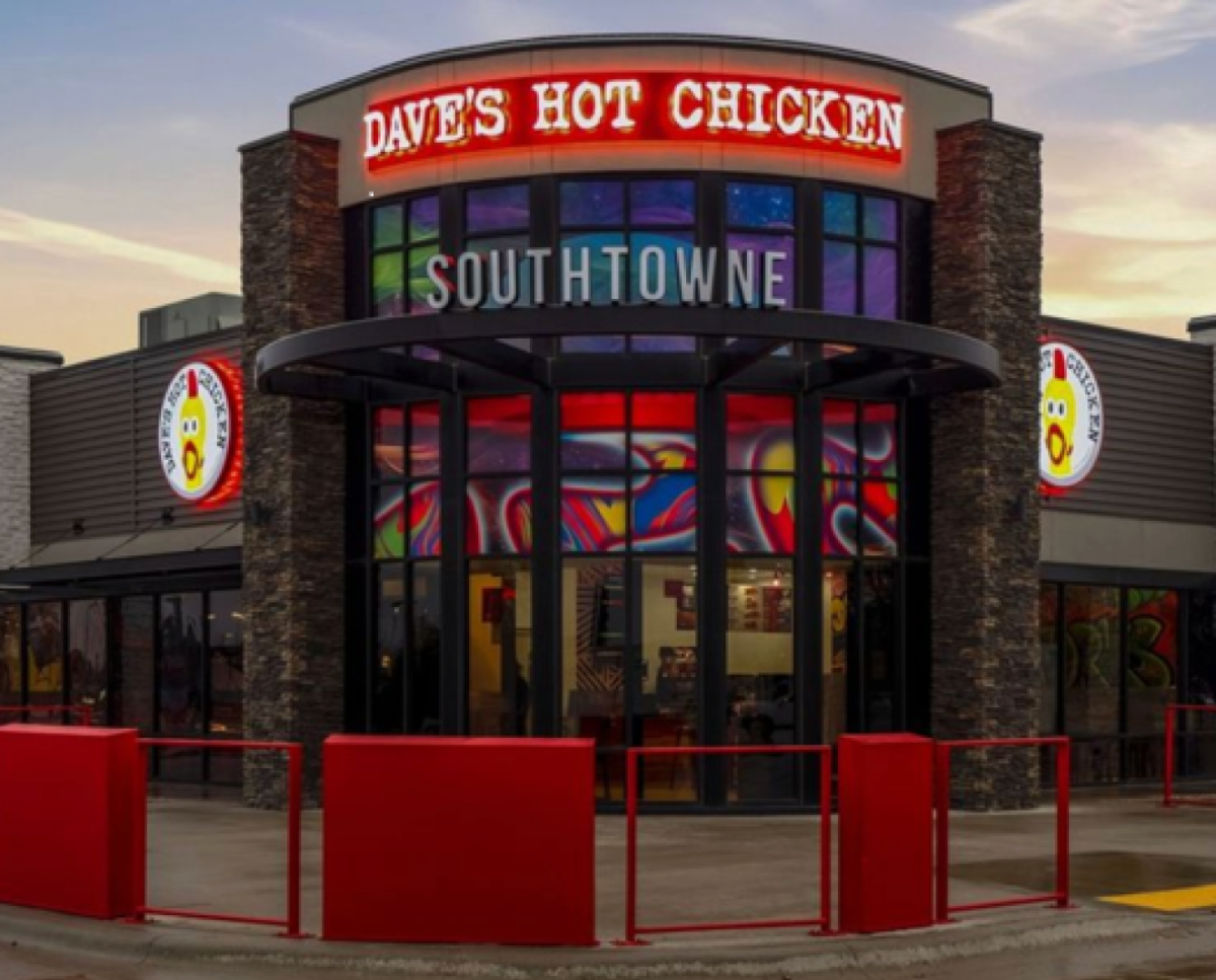 Dave's Hot Chicken new outlets