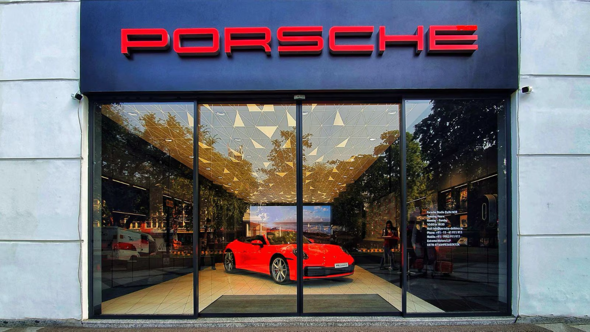 Porsche (VW Group) new outlets