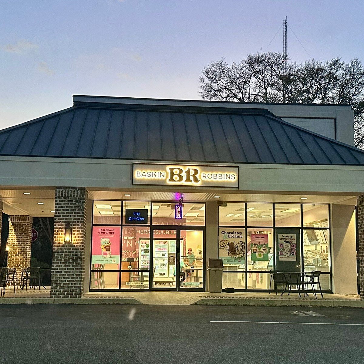 Baskin-Robbins new outlets