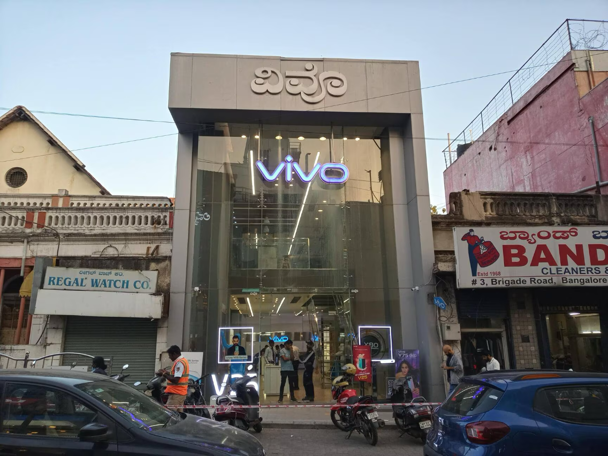 Vivo new outlets