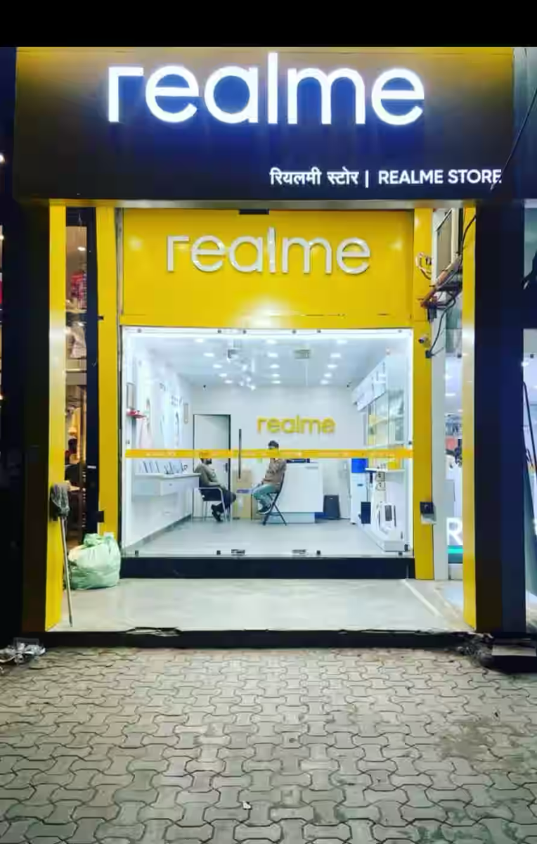 Realme new outlets