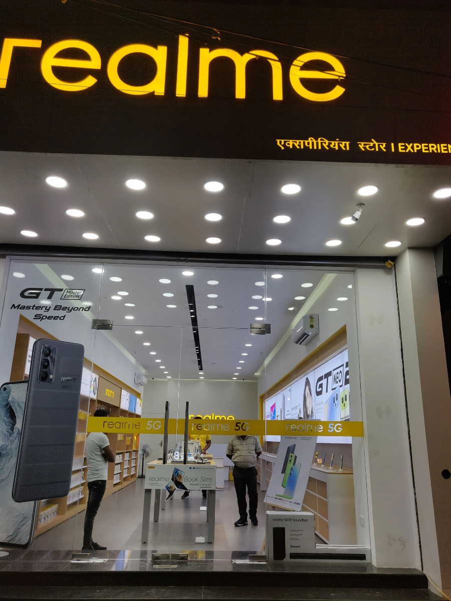 Realme new outlets