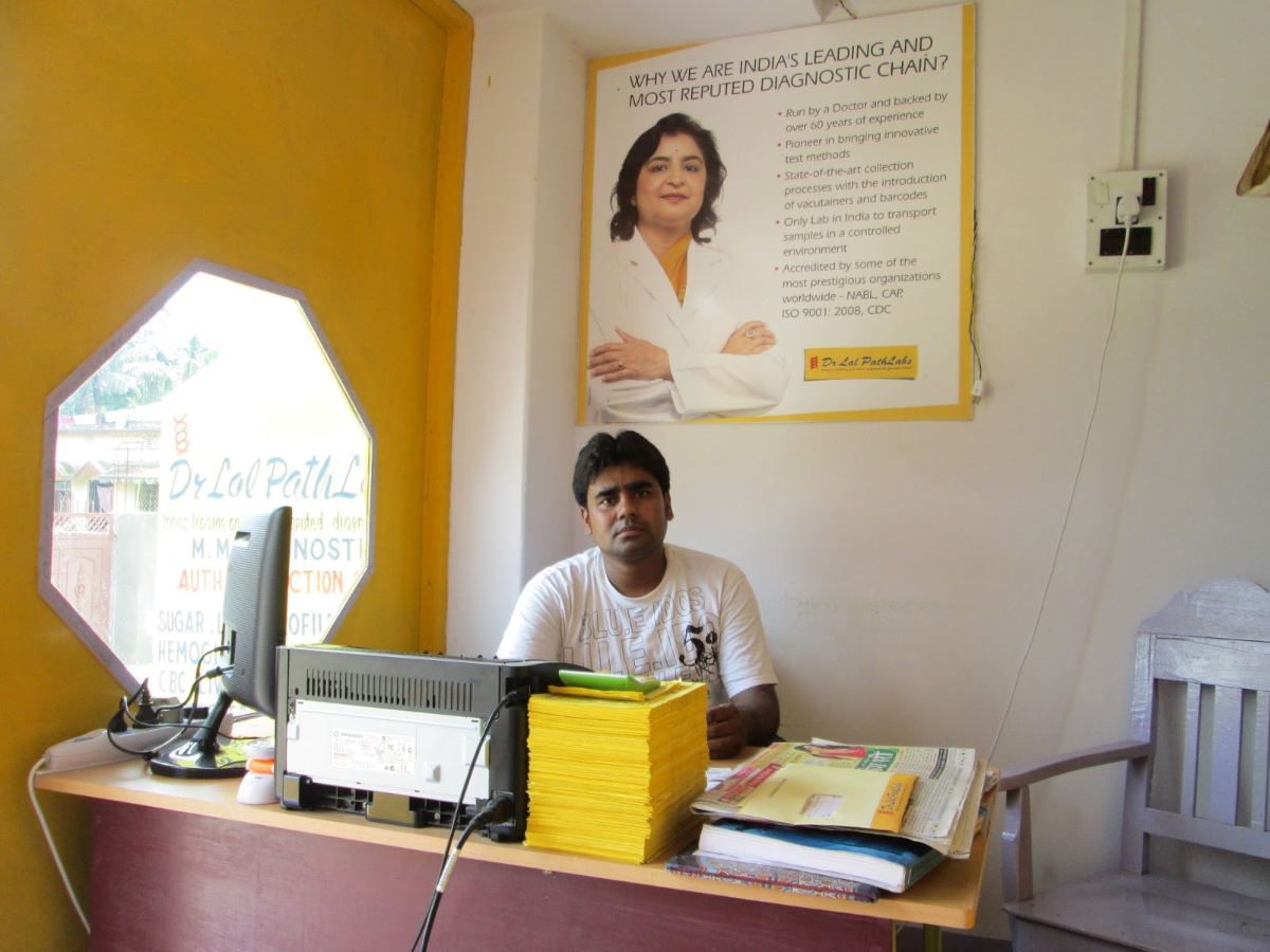 Dr Lal PathLabs design & decor