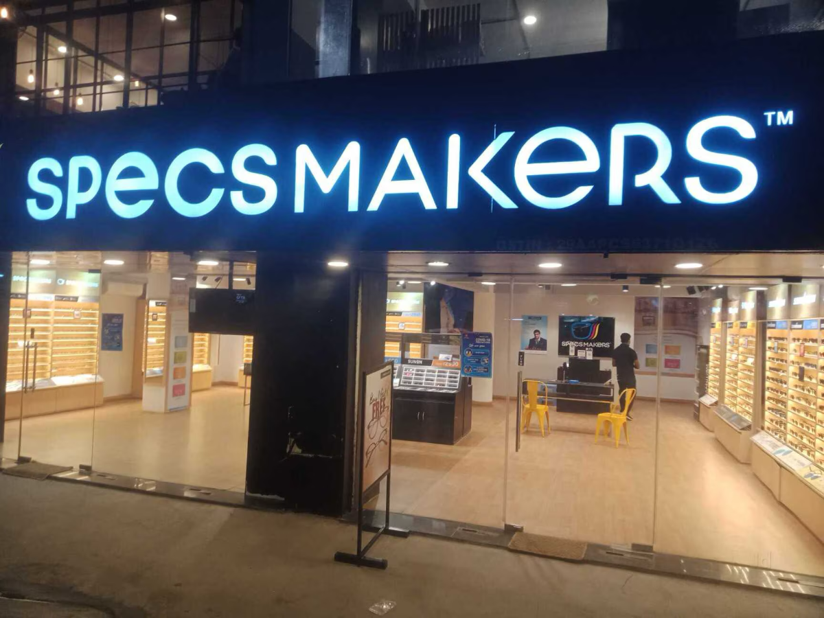 Specsmakers new outlets