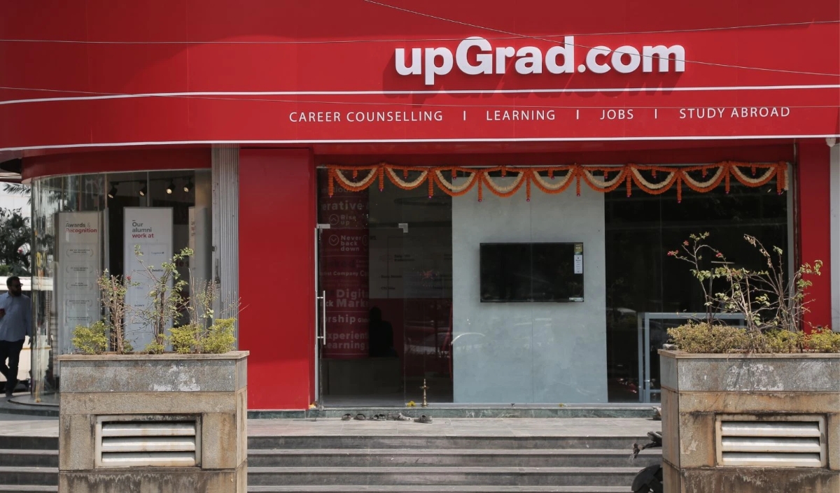 upGrad new outlets