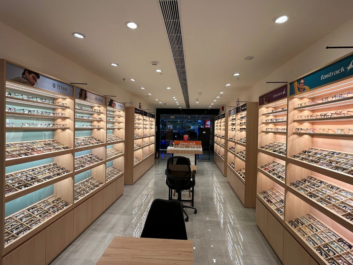 Titan Eye Plus design & decor