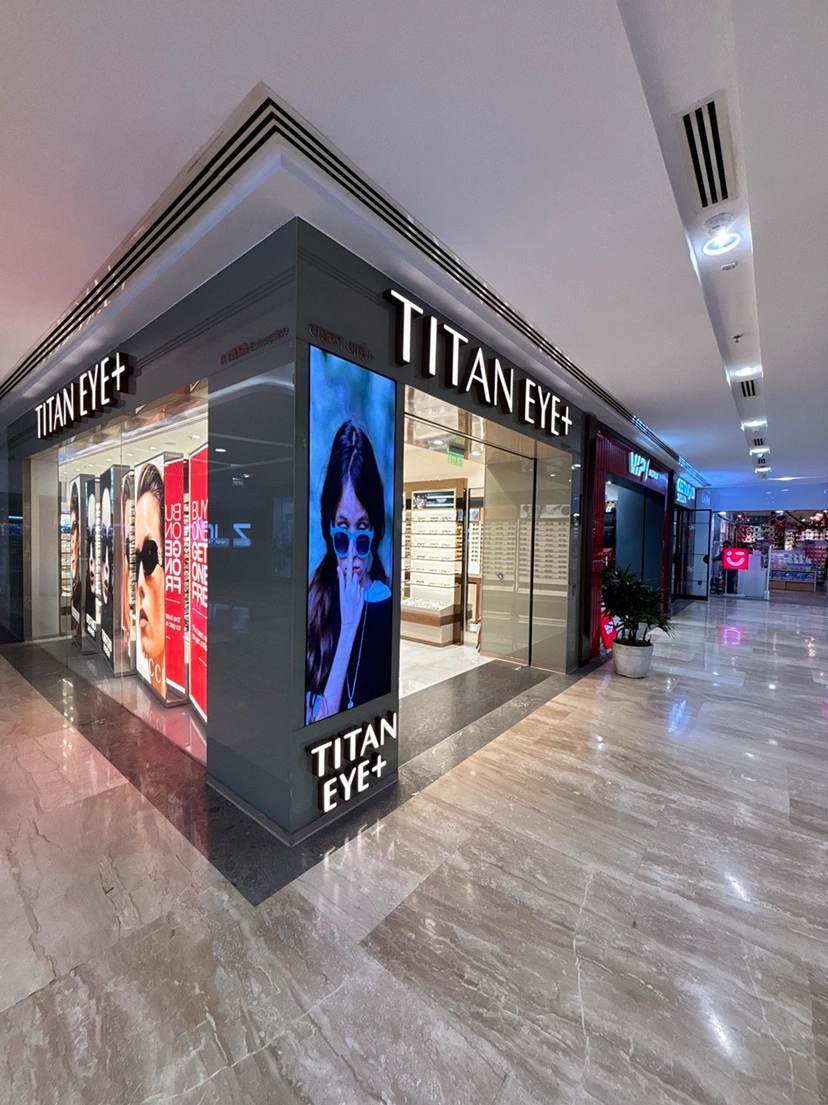 Titan Eye Plus new outlets