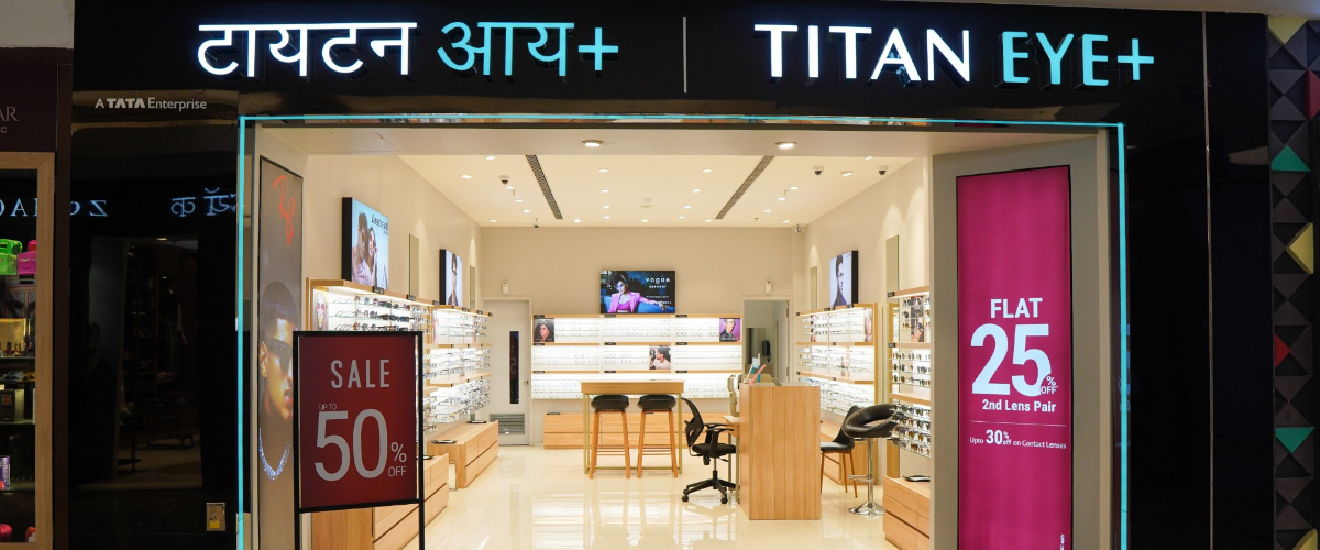 Titan Eye Plus design & decor