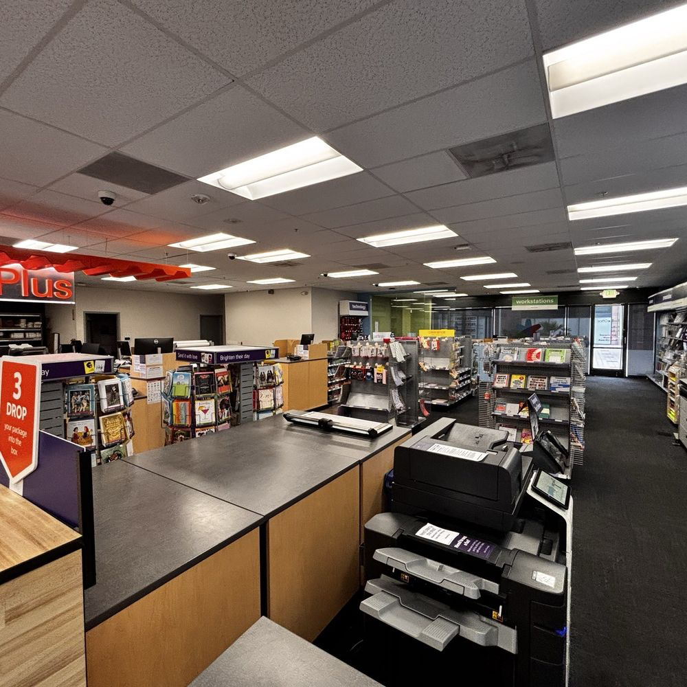 The UPS Store design & decor