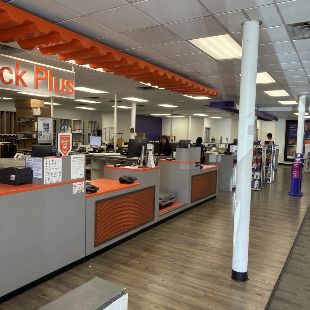 The UPS Store design & decor