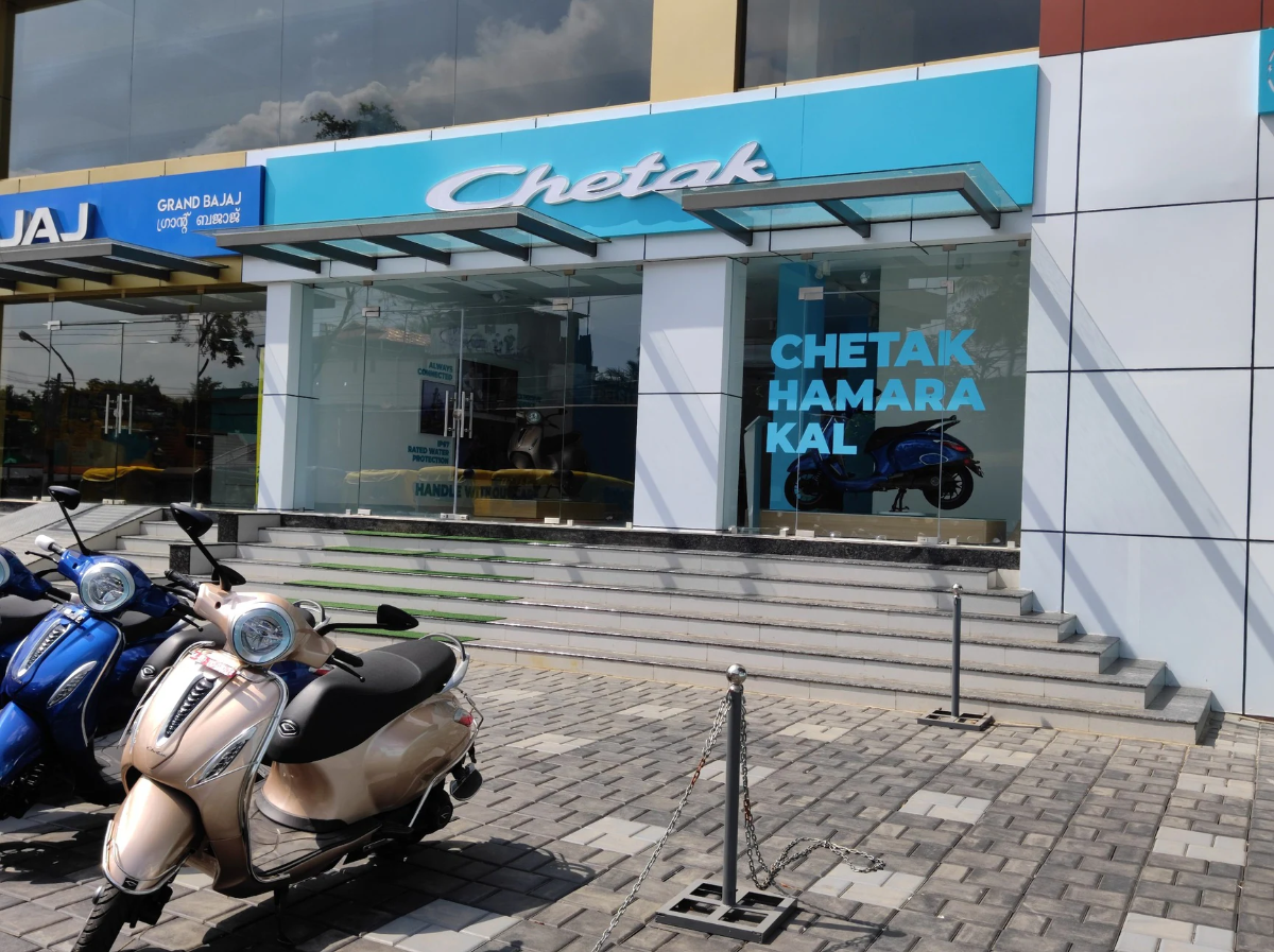 Bajaj Chetak new outlets