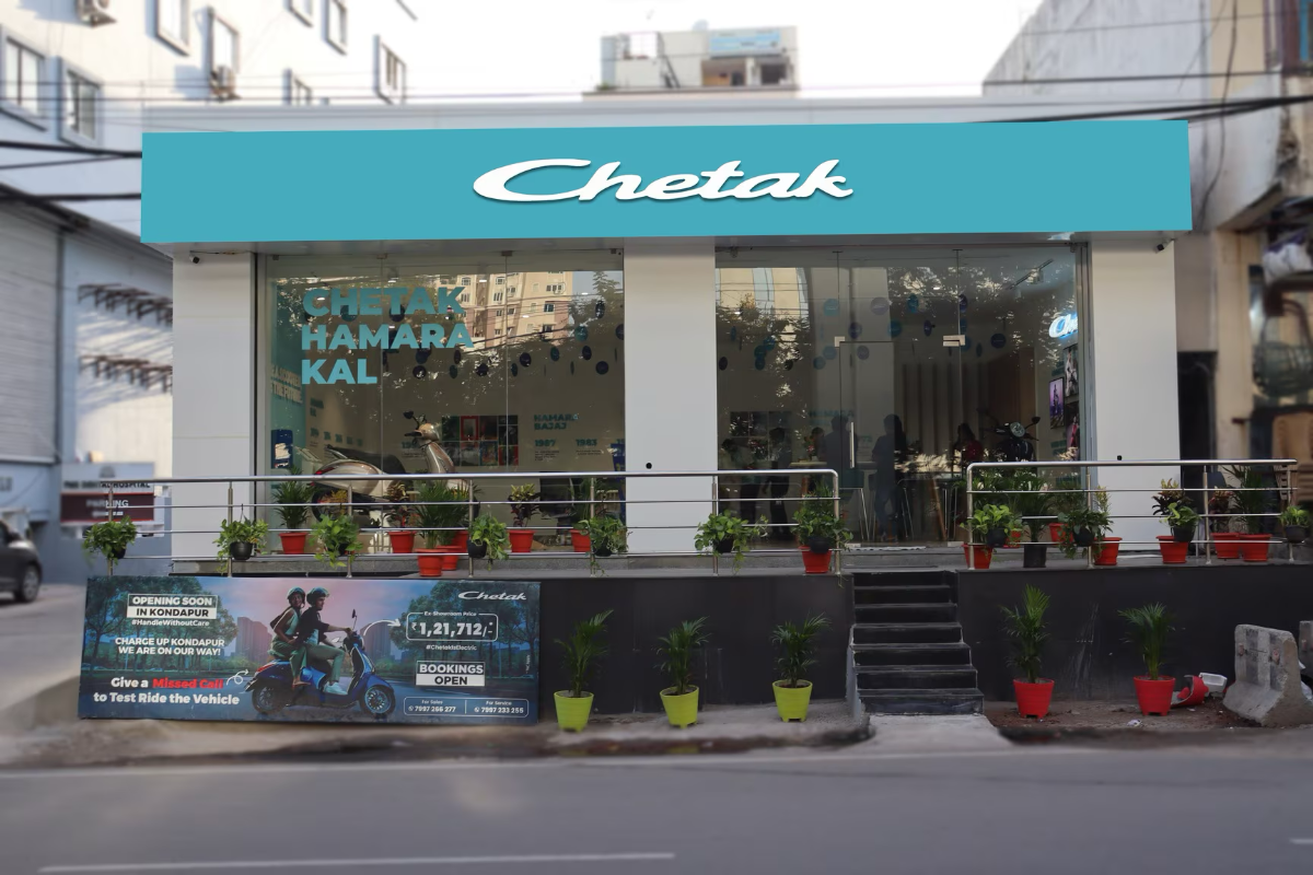 Bajaj Chetak new outlets