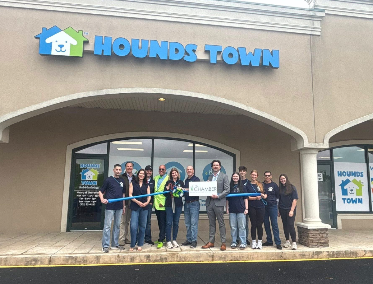 Hounds Town USA new outlets