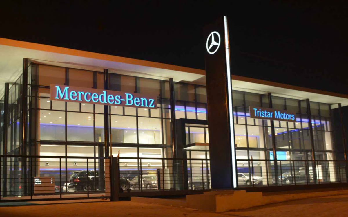 Mercedes-Benz new outlets