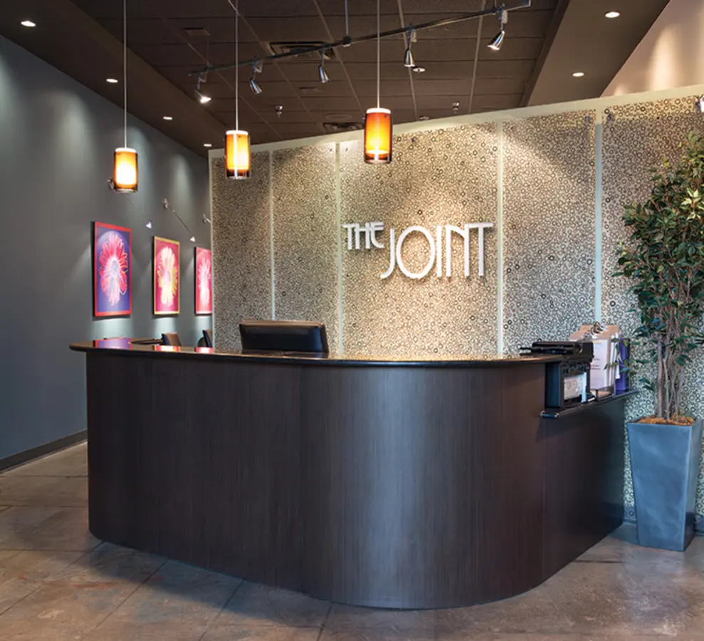 The Joint Chiropractic design & decor
