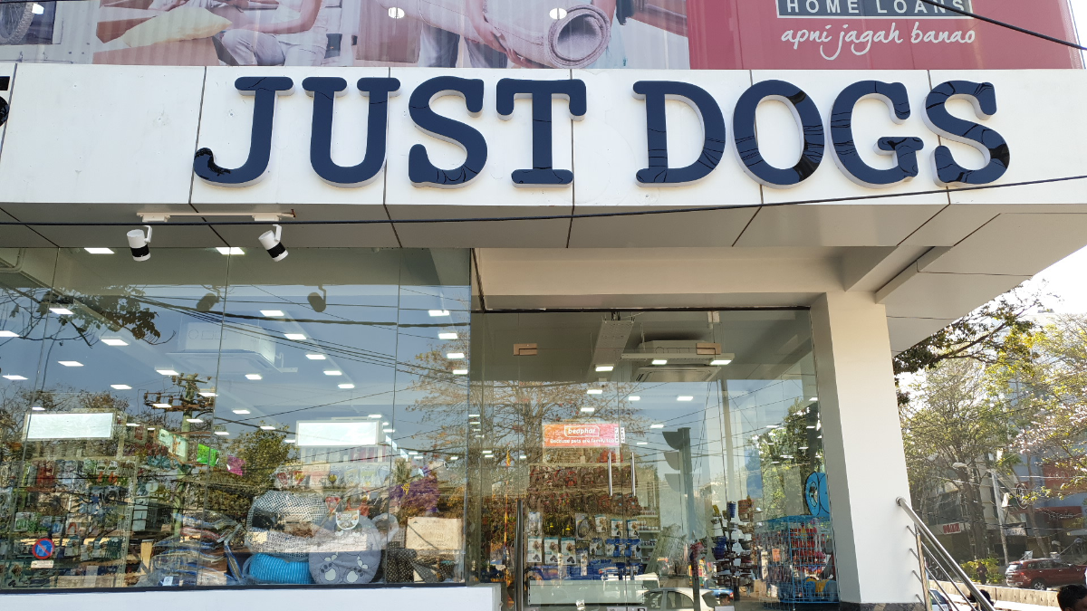 JUSTDOGS new outlets