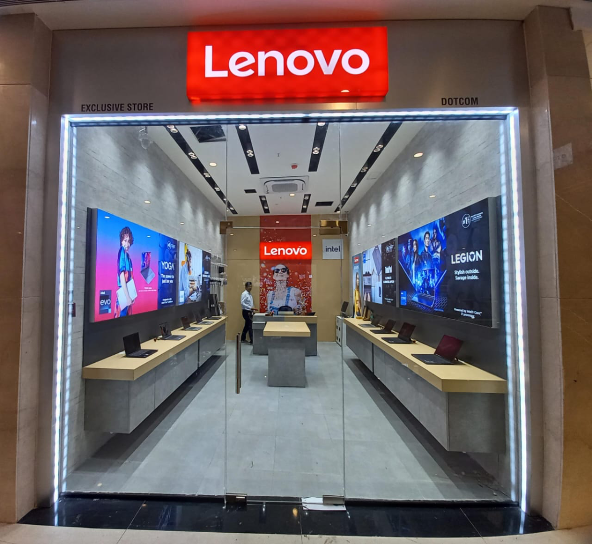 Lenovo new outlets