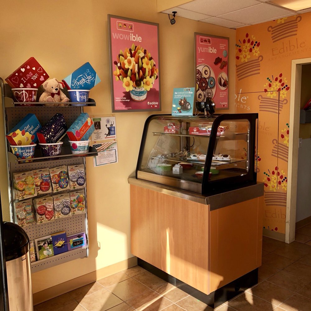 Edible Arrangements design & decor