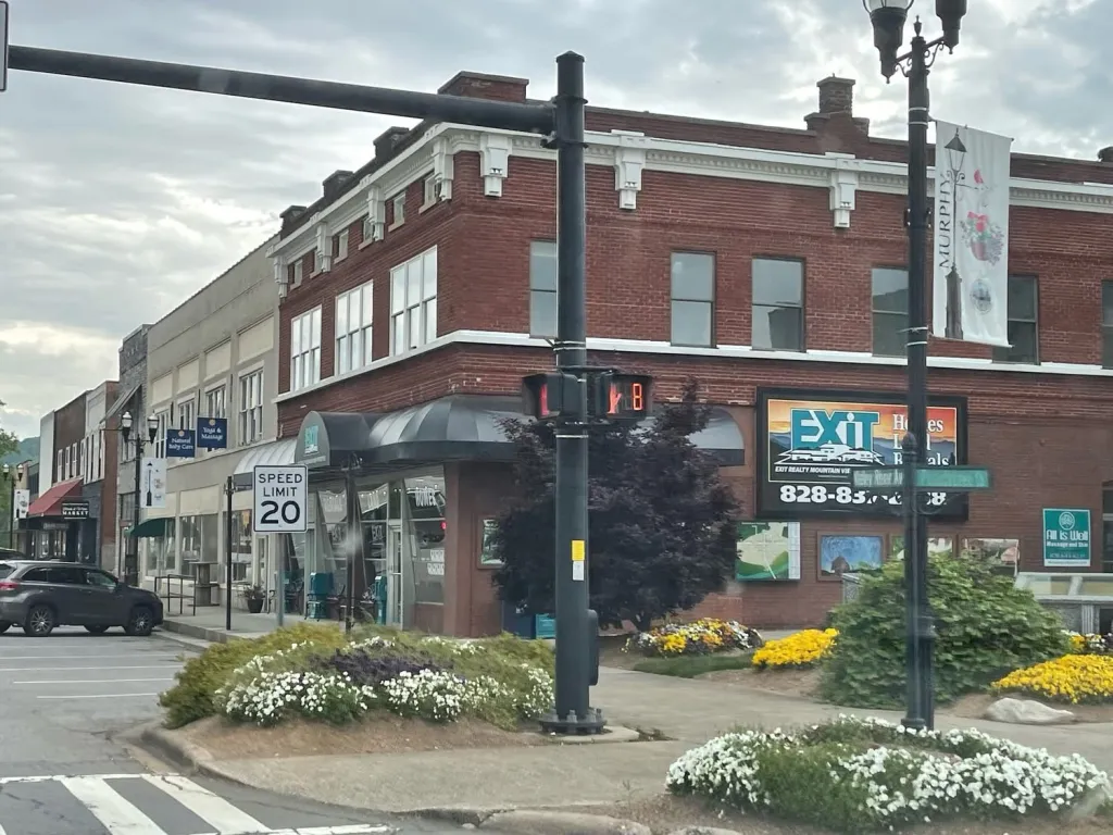 EXIT Realty new outlets