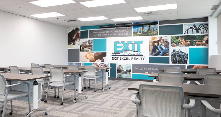 EXIT Realty design & decor