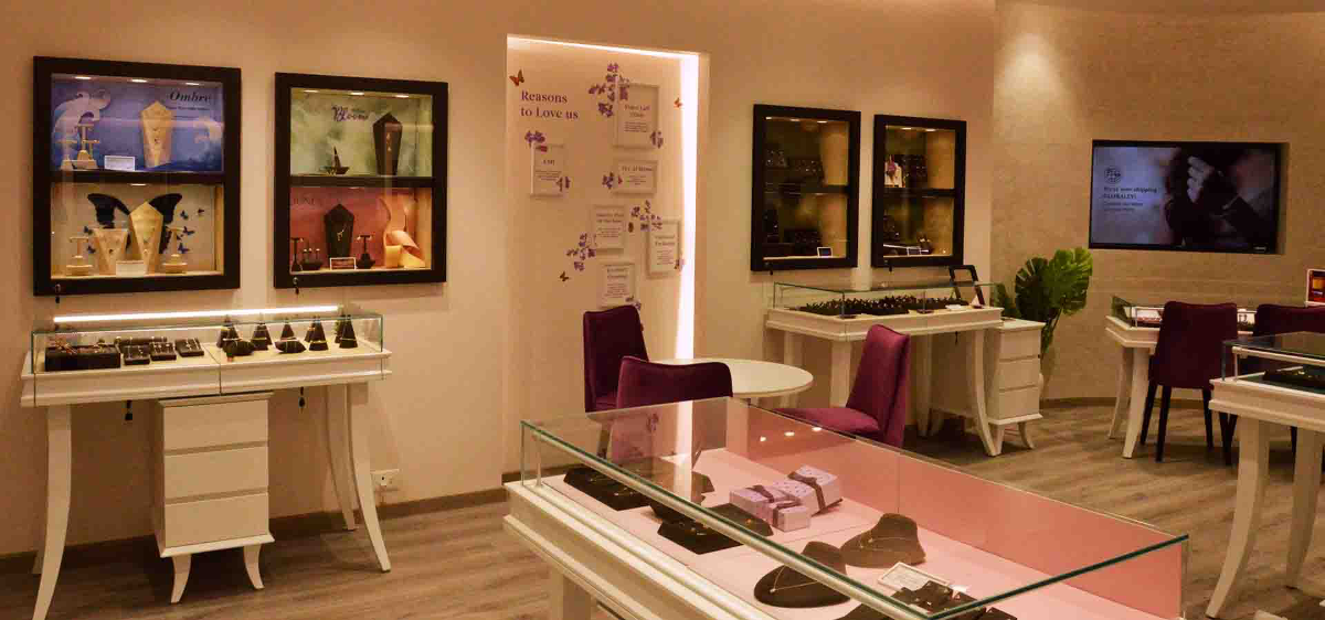 CaratLane design & decor