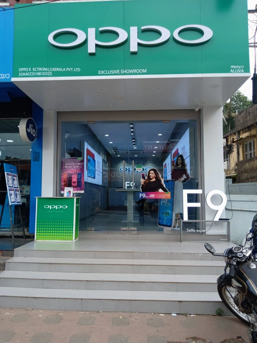 Oppo new outlets