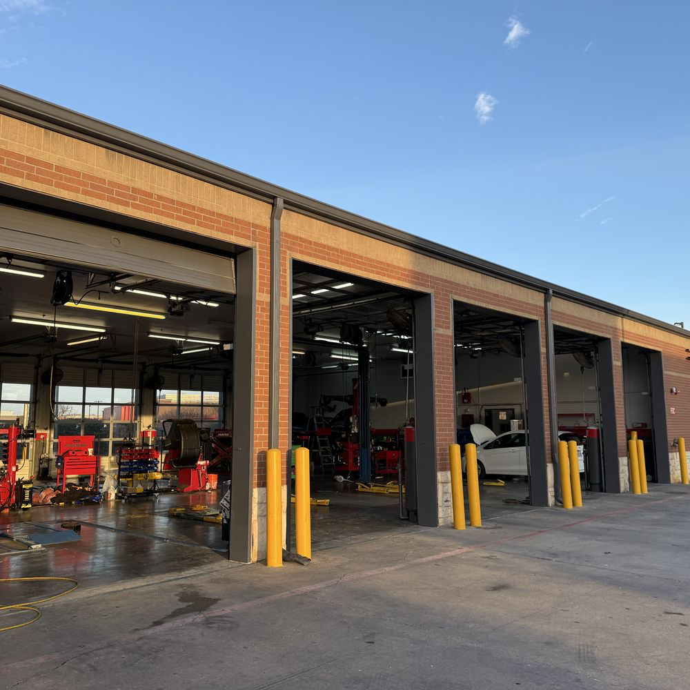 Big O Tires design & decor