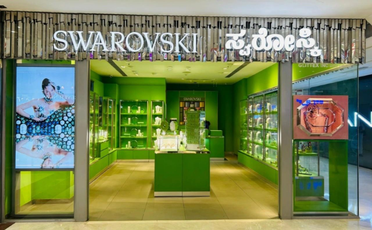 Swarovski new outlets