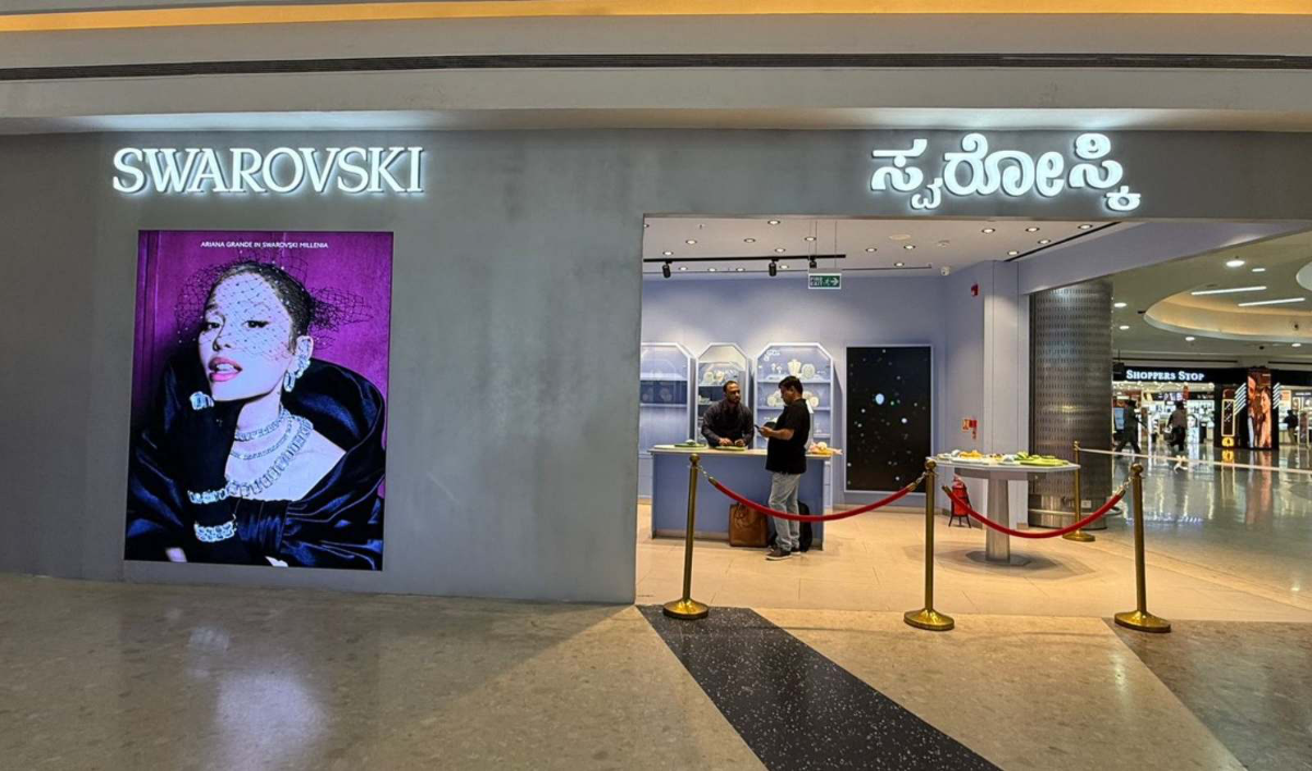 Swarovski new outlets
