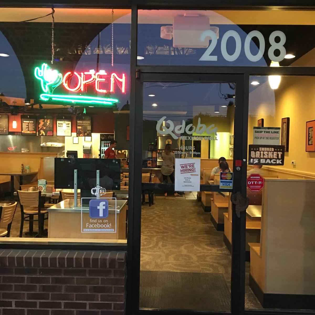 Qdoba design & decor